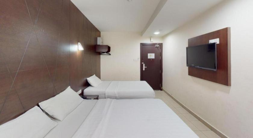 Cathay Hotel Кота-Кинабалу Экстерьер фото
